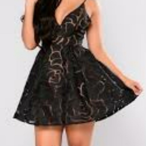 Real fashion nova dress - Picture 2 of 2